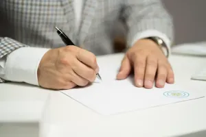 Co dzieje się z kontem bankowym po ogłoszeniu upadłości konsumenckiej